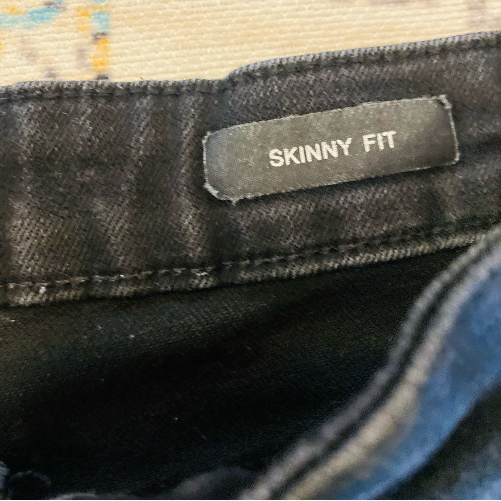 ⭐️ Judy Blue Black Skinny Fit Jeans Raw Hem - Picture 6 of 8